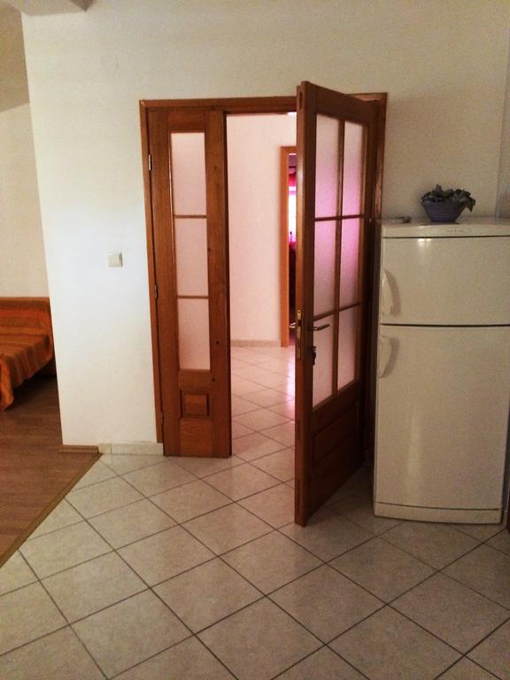 Apartment House Aria Baska Voda Ruang foto