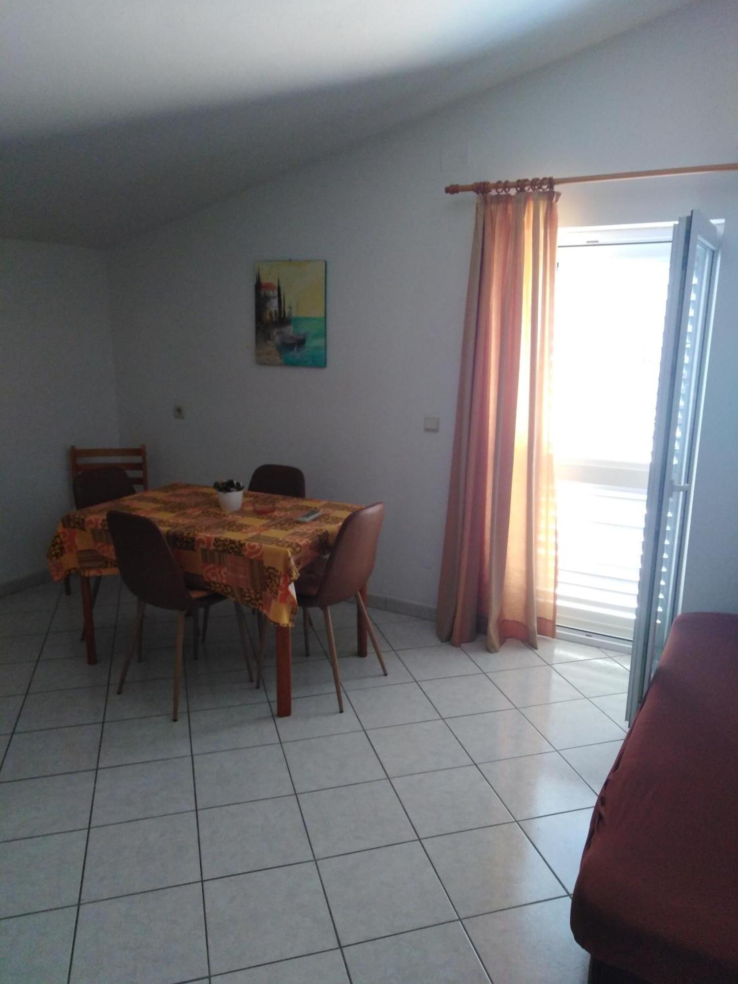 Apartment House Aria Baska Voda Bagian luar foto